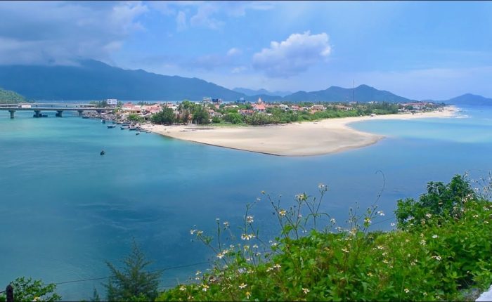Private Car Rental With Driver Danang To Hue – Rent A Car With Driver Danang To Hue