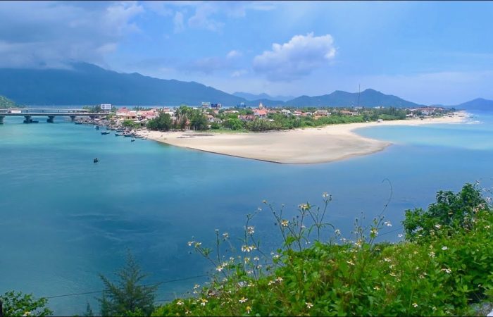 Private Car Rental With Driver Danang To Hue – Rent A Car With Driver Danang To Hue