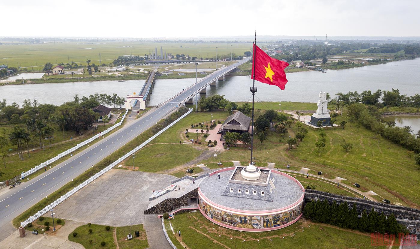 Historic Hien Luong Bridge over the Ben Hai River in Vietnam