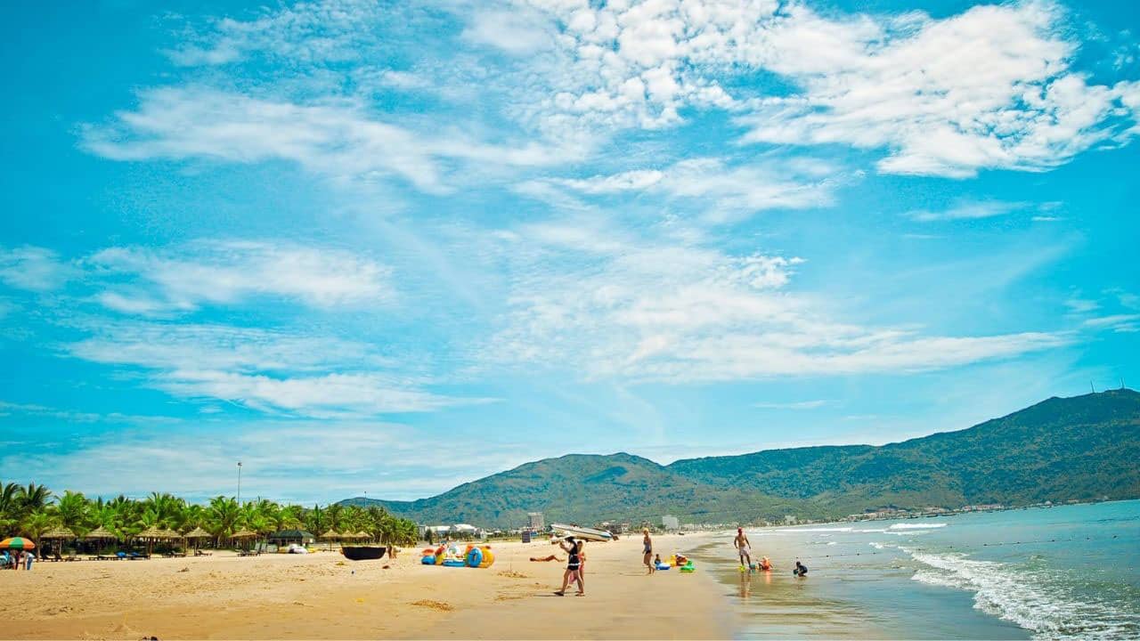 Scenic view of My Khe Beach in Da Nang with golden sand and blue waters.