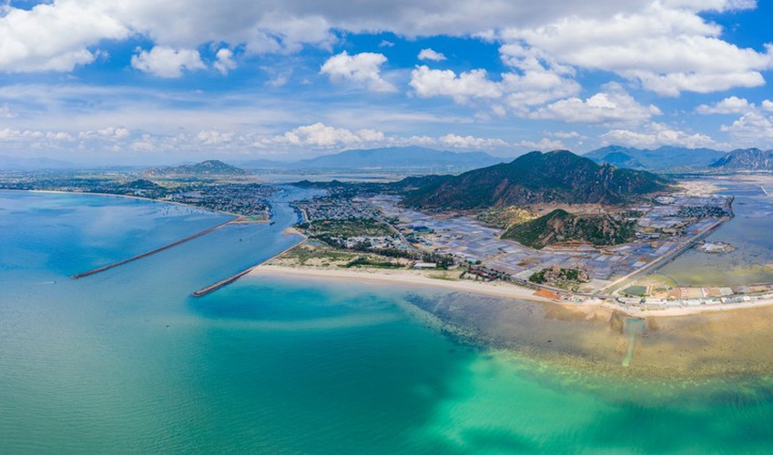 Ninh Chu Beach on the route from Ho Chi Minh City to Nha Trang, a scenic rest stop