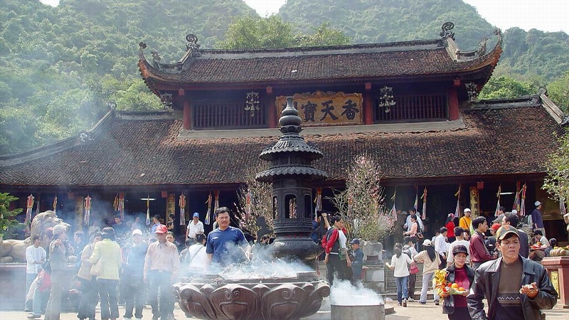 View of Trinh Temple at Perfume Pagoda, highlighting its beautiful architecture and the peaceful landscape.